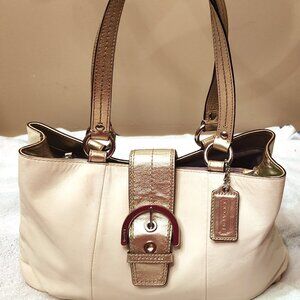 Coach Soho East West Leather Shoulder Bag - Ivory w/Gold Metallic - EUC